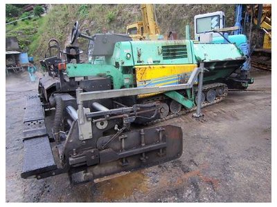 Асфальтоукладчик Hanta F1740C2.