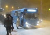 Общественный транспорт Владивостока не выдержал испытание снегопадом