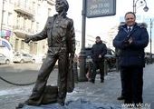 Скульптура моряка появилась на одной из центральных улиц Владивостока