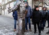 Скульптура моряка появилась на одной из центральных улиц Владивостока
