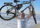 Пенсионер из Владивостока за год объехал земной шар на велосипеде