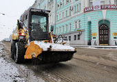 Дороги Владивостока покрылись льдом и снежным накатом