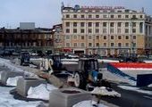 В центре Владивостока прошел "парад" спецтехники