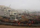 Строители ДВФУ во Владивостоке возмущены условиями, в которых приходится жить и работать