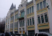 Здания во Владивостоке продолжают разрушаться