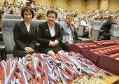 Выпускники Приморья, в отличие от Москвы, получили правильные медали
