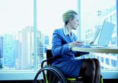 Закон обязал малые предприятия Приморья трудоустраивать инвалидов