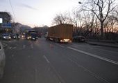 Во Владивостоке молодой водитель сбил двух женщин