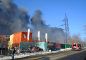 Автомагазин и автоцентр горели во Владивостоке с разницей в 12 часов