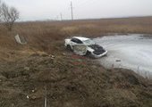 В пригороде Уссурийска на автомобиле разбились две женщины