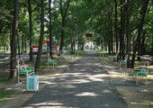 В парках Уссурийска появились новые аттракционы для детей
