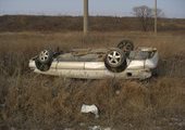 В Приморье водитель погиб в перевернувшемся авто