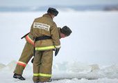 В Приморье двое мужчин утонуло, провалившись под лед на автомобиле