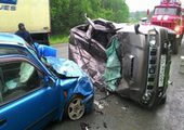 В Приморье перевернувшийся джип протаранил автомобиль на "встречке"