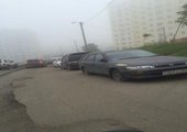 Ночь проколотых шин устроили во Владивостоке владельцам припаркованных машин