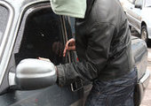 Во Владивостоке задержан серийный вор автомобильных зеркал