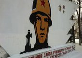В Лесозаводске вандалы исписали непристойными надписями памятник героям Великой отечественной войны