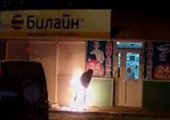 Во Владивостоке в ларьке с шаурмой загорелся мужчина