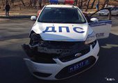 Во Владивостоке полицейские стреляли по протаранившему их автомобилю