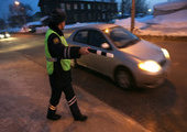 Во Владивостоке пьяный полицейский пытался скрыться на автомобиле от своих коллег