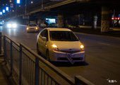 Во Владивостоке заснувший за рулём таксист протаранил автомобиль коллеги