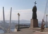 Во Владивостоке разрушается бесхозный памятник Кириллу и Мефодию