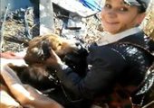 Две девушки в Приморье, не дождавшись помощи МЧС, спасли тонувшего пса