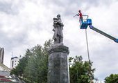 Во Владивостоке отмоют 15 памятников