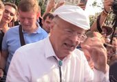 Владимир Жириновский подрался на митинге в центре Москвы
