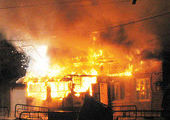 В Лесозаводске в результате ночного пожара погибли два человека