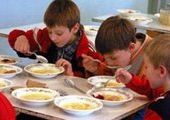 Младшеклассников Владивостока бесплатно накормят горячими завтраками