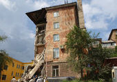 Во Владивостоке в обрушившемся доме построили первый этаж