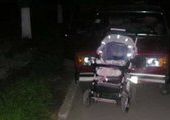 Приморец "забыл" коляску с 10-месячным сыном на проезжей части дороги