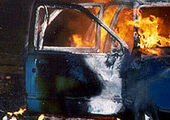 Во Владивостоке сожгли дорогой лимузин