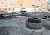 Во Владивостоке возле жилого дома похитили все крышки канализационных люков