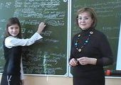 Учителям в Приморье задерживают зарплату