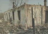 В результате пожара четыре семьи с о.Русский остались без крова