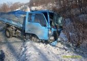 В тяжелом ДТП на скользкой дороге в Приморье погибла женщина