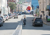 Из-за новой схемы движения в центре Владивостока на Алеутской теперь всегда пробка