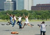 Волонтеров из Владивостока в Японии искупали в овациях
