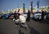 Автофестиваль во Владивостоке собрал горожан на главной площади